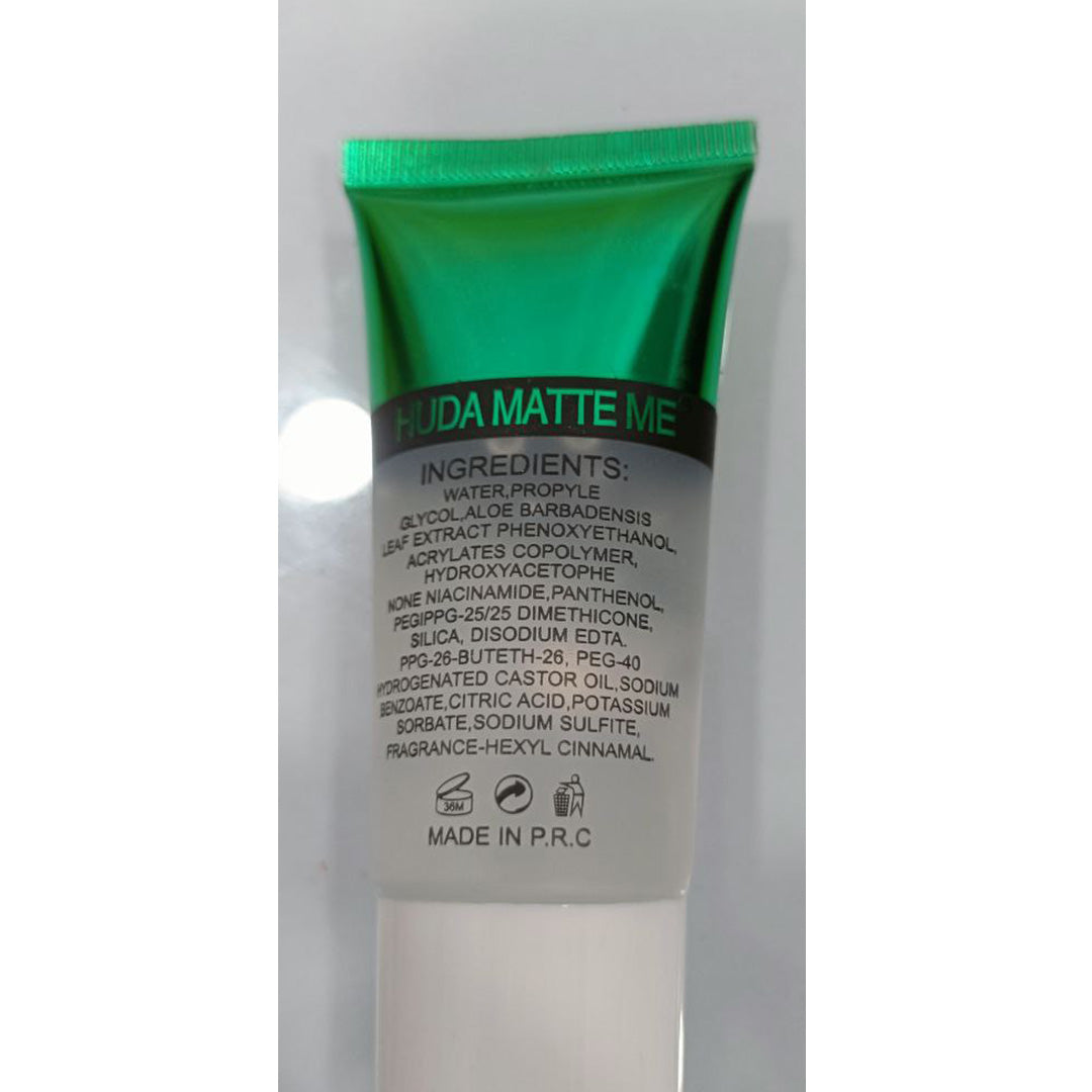 Huda Matte Me Primer | Perfecting & Smoothing Base for Long-Lasting Makeup.